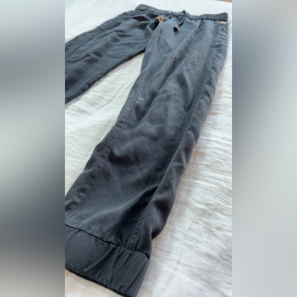 Ten Tree Black Tencel Colwood Jogger - Picture 4 of 9